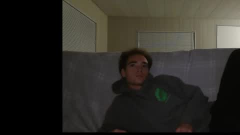 Snapshot of pufftropica chatting on 11/24/25, 03:39 pufftropica online show from 11/24/25, 03:39