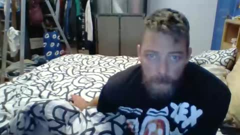 pug2222 online show from 09/28/25, 03:01