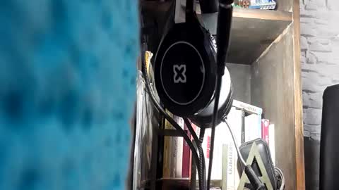 Snapshot of puky_mza chatting on 12/15/24, 03:56 puky_mza online show from 12/15/24, 03:56