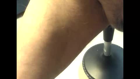 Snapshot of pullit99 chatting on 11/12/25, 05:24 pullit99 online show from 11/12/25, 05:24