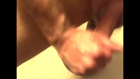 Snapshot of pullit99 chatting on 12/16/25, 05:18 pullit99 online show from 12/16/25, 05:18