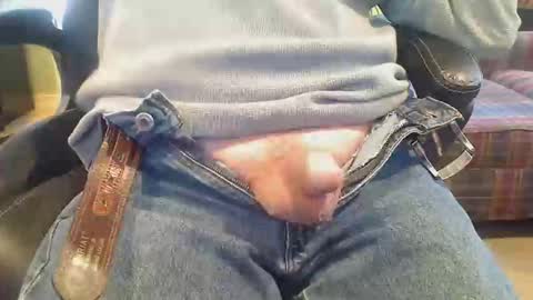 pulltoy1 online show from 02/05/26, 06:23