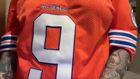 Snapshot of pumpkin_bunny chatting on 10/25/25, 01:46 Pumpkin bunny online show from 10/25/25, 01:46