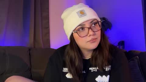 Snapshot of pumpkin_bunny chatting on 11/26/25, 01:28 Pumpkin bunny online show from 11/26/25, 01:28