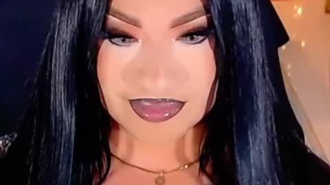   online show from 12/18/25, 05:02