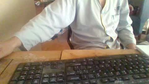 pup_y online show from 10/19/25, 08:59