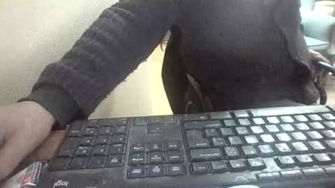 pup_y online show from 02/12/26, 06:47