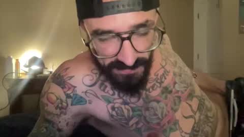 Snapshot of pupcriscoxxx chatting on 04/14/26, 04:18 pupcriscoxxx online show from 04/14/26, 04:18