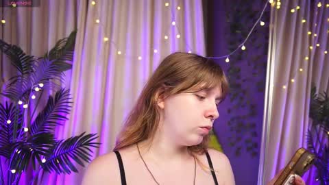 constant schedule Wednesday  Friday  Saturday  Sunday  The Rosemarie online show from 09/10/25, 05:51