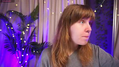 constant schedule Wednesday  Friday  Saturday  Sunday  The Rosemarie online show from 09/20/25, 05:41