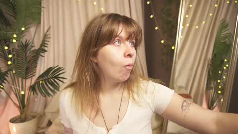 constant schedule Wednesday  Friday  Saturday  Sunday  The Rosemarie online show from 10/26/25, 06:08