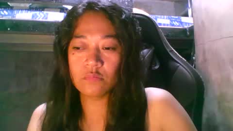 Snapshot of pure_sweetasian chatting on 10/27/25, 02:43 pure_sweetasian online show from 10/27/25, 02:43