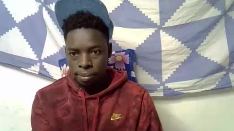 Snapshot of pureblack_ chatting on 10/26/25, 03:12 Pureblack online show from 10/26/25, 03:12