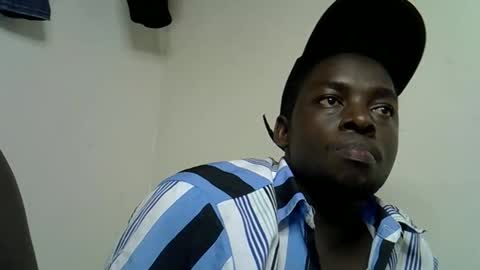 Snapshot of pureblack_ chatting on 11/28/25, 10:51 Pureblack online show from 11/28/25, 10:51