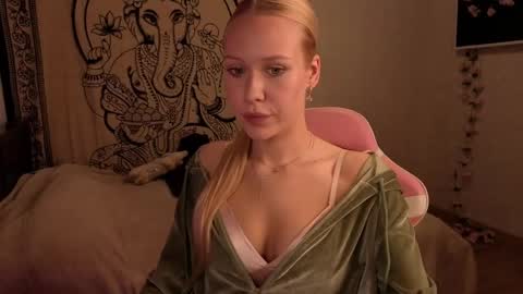 Megan online show from 05/29/26, 02:26