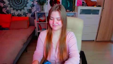 Snapshot of purehanna chatting on 11/05/25, 04:18 Miss Hanna online show from 11/05/25, 04:18