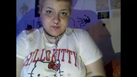 Lilac online show from 04/01/26, 02:45