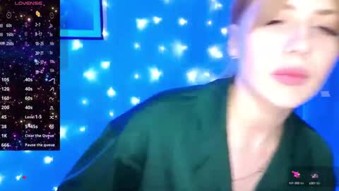 Snapshot of puremiraclealis chatting on 01/26/25, 05:23 Alicia online show from 01/26/25, 05:23