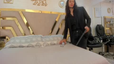 Experienced guys  online show from 04/10/26, 05:17