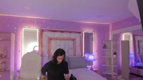 Snapshot of puretemptation_ chatting on 07/17/26, 07:30 Experienced guys online show from 07/17/26, 07:30