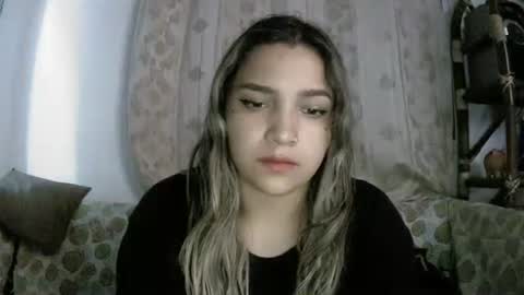 Lizzy online show from 04/04/26, 06:44