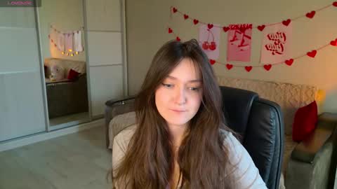 Snapshot of purple_averge chatting on 10/25/25, 05:26 Bella online show from 10/25/25, 05:26