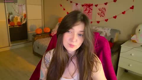 Snapshot of purple_averge chatting on 11/05/25, 05:40 Bella online show from 11/05/25, 05:40