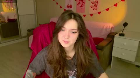 Snapshot of purple_averge chatting on 11/29/25, 06:05 Bella online show from 11/29/25, 06:05