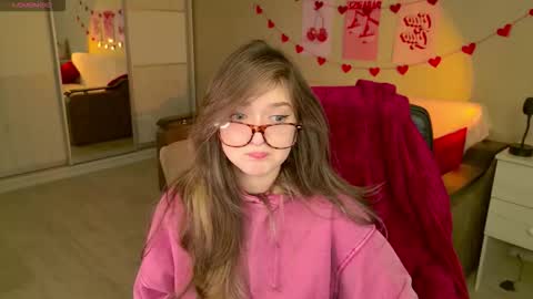 Snapshot of purple_averge chatting on 12/02/25, 05:35 Bella online show from 12/02/25, 05:35