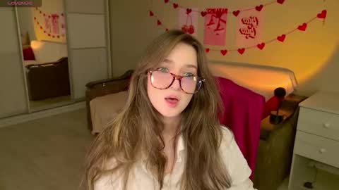 Snapshot of purple_averge chatting on 12/05/25, 05:49 Bella online show from 12/05/25, 05:49