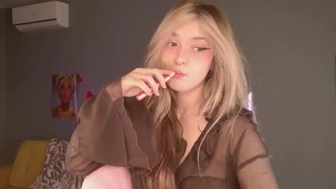 Bella online show from 03/03/26, 05:35