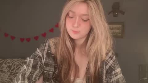 Bella online show from 04/05/26, 05:37