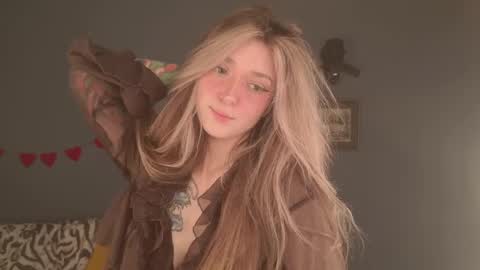 Bella online show from 04/09/26, 06:19