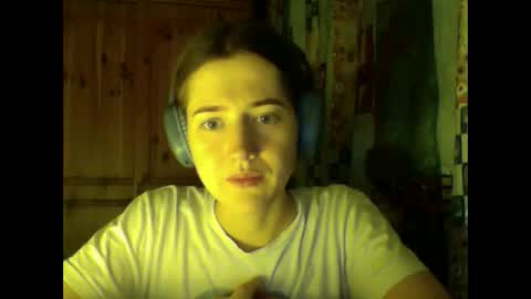 Snapshot of purple_cat55 chatting on 01/05/25, 12:53 purple_cat55 online show from 01/05/25, 12:53