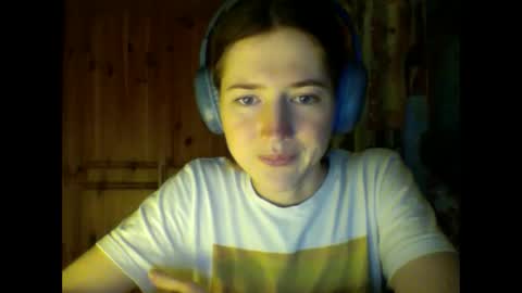 Snapshot of purple_cat55 chatting on 02/05/25, 10:19 purple_cat55 online show from 02/05/25, 10:19