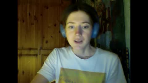 Snapshot of purple_cat55 chatting on 02/05/25, 01:22 purple_cat55 online show from 02/05/25, 01:22