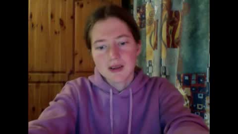 Snapshot of purple_cat55 chatting on 09/19/25, 10:27 purple_cat55 online show from 09/19/25, 10:27