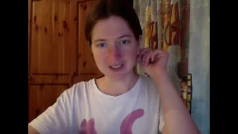 Snapshot of purple_cat55 chatting on 10/08/25, 08:23 purple_cat55 online show from 10/08/25, 08:23