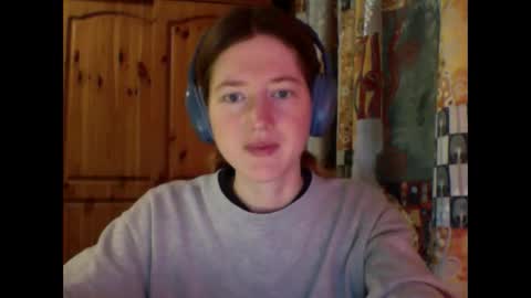 Snapshot of purple_cat55 chatting on 10/28/25, 08:18 purple_cat55 online show from 10/28/25, 08:18