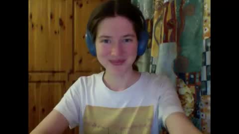 Snapshot of purple_cat55 chatting on 11/22/25, 10:36 purple_cat55 online show from 11/22/25, 10:36