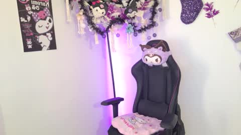 purple_ema online show from 11/24/25, 07:02