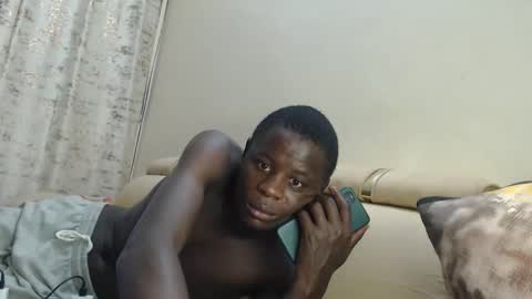 Snapshot of purple_hearts chatting on 10/19/25, 02:23 purple_hearts online show from 10/19/25, 02:23