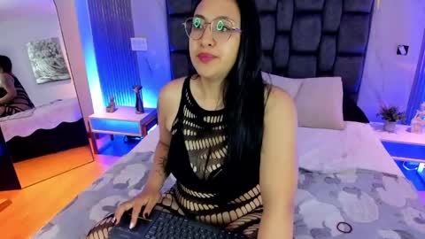 Karol online show from 05/09/26, 03:23