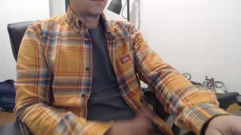 Snapshot of purplemountains chatting on 12/27/24, 04:21 Purple Mountains online show from 12/27/24, 04:21