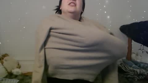 Snapshot of purplevanilla87 chatting on 02/14/25, 03:11 Purple online show from 02/14/25, 03:11