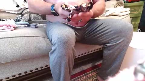 Snapshot of puss123176428 chatting on 02/16/25, 10:32 puss123176428 online show from 02/16/25, 10:32