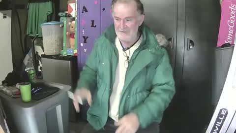 Mark online show from 12/12/24, 02:11