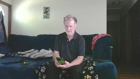 Mark online show from 09/29/25, 04:12