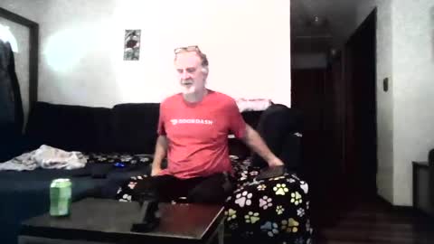 Mark online show from 10/08/25, 06:05