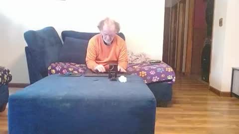 Mark online show from 02/10/26, 07:40